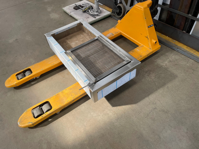 Charcoal Grill Without Canopy Section