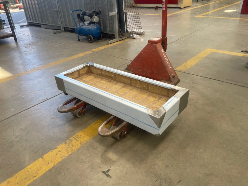 Charcoal Grill Without Canopy Section
